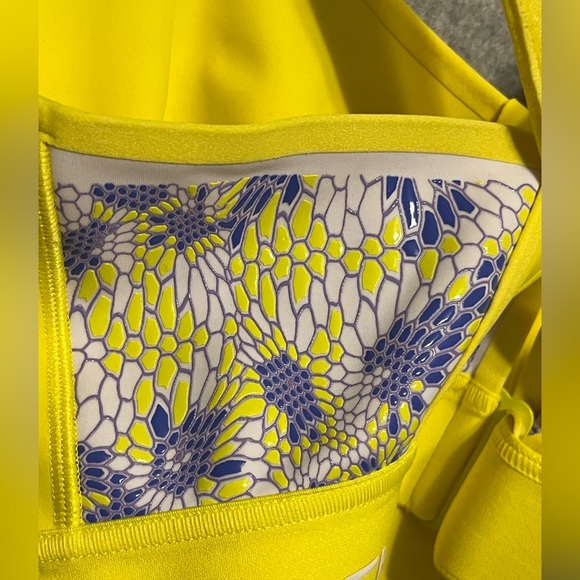 SHEFIT FLEX Kryptek Collection Bra Charged Yellow - Picture 6 of 9